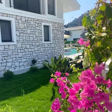 빌라 Super Delux 6-Bed Villa Brave *